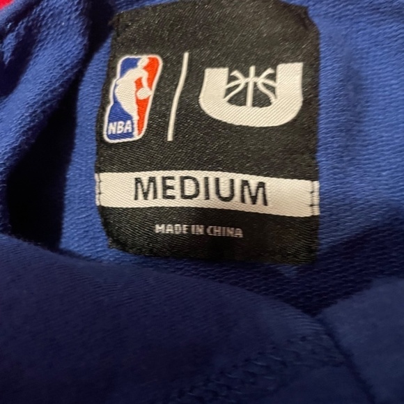 NWOT PAIR OF GOLDEN STATE WARRIOR HOODIES BLUE AND GOLD NBA XL AND MEDIUM - Picture 16 of 16